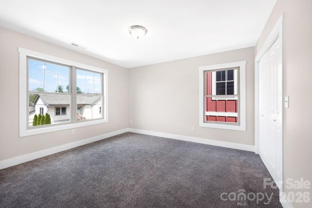 92 Wheeler Road, Weaverville, NC 28787