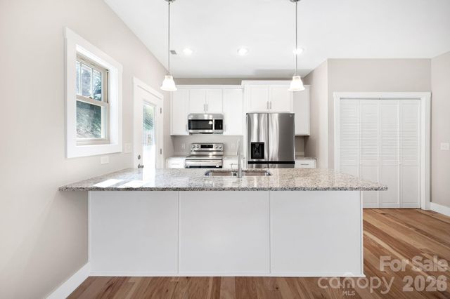 92 Wheeler Road, Weaverville, NC 28787