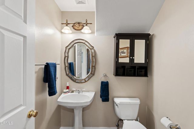 1022 Corte Augusta, Camarillo, CA 93010
