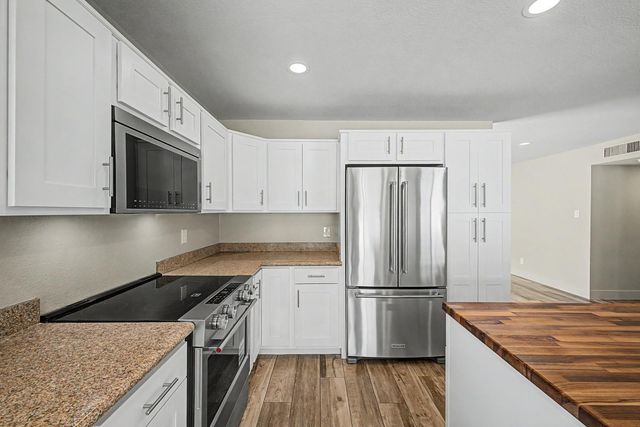 710 E Bell De Mar Drive, Tempe, AZ 85283