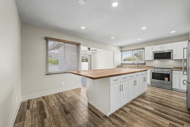 710 E Bell De Mar Drive, Tempe, AZ 85283