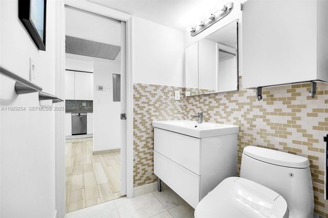 2030 S Ocean Dr 1817, Hallandale Beach, FL 33009