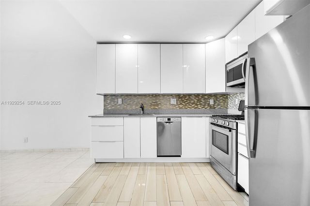 2030 S Ocean Dr 1817, Hallandale Beach, FL 33009