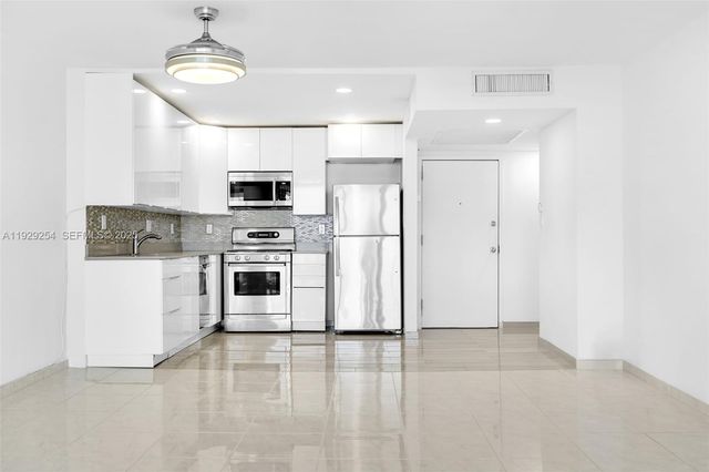 2030 S Ocean Dr 1817, Hallandale Beach, FL 33009