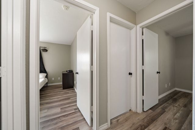 2 Finley Circle, Krum, TX 76249