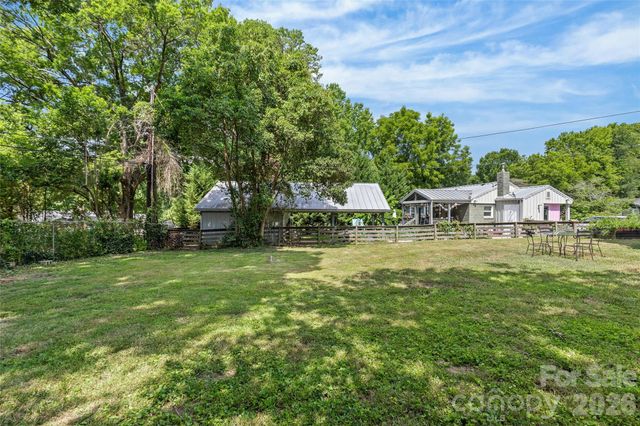 3443 Airlie Street, Charlotte, NC 28205