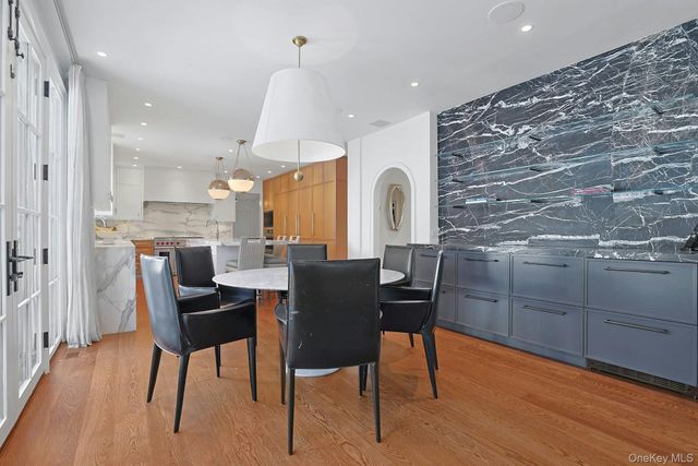 19 Overlook Road, Scarsdale, NY 10583