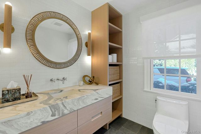 19 Overlook Road, Scarsdale, NY 10583