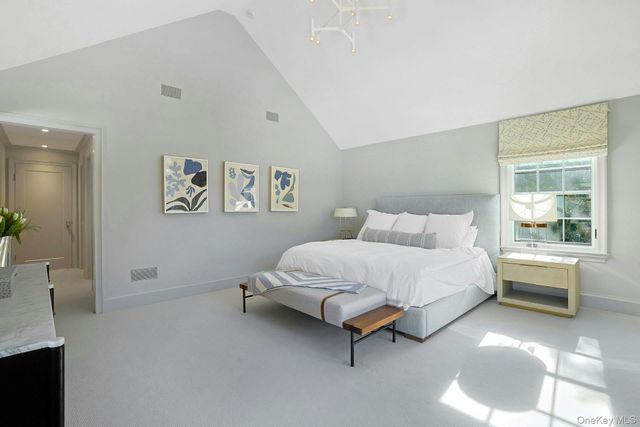 19 Overlook Road, Scarsdale, NY 10583