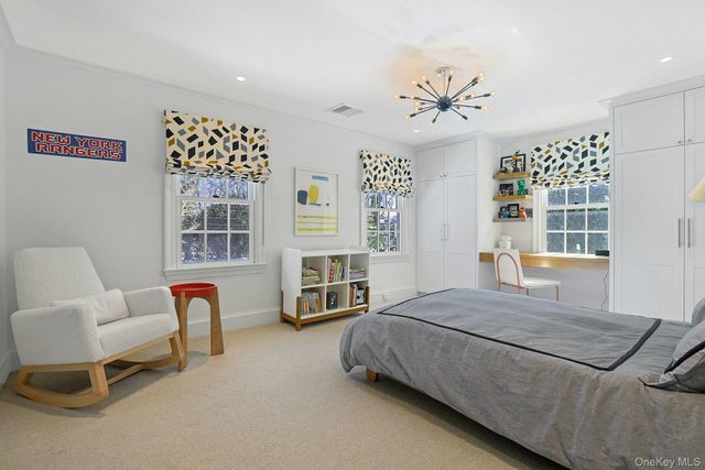 19 Overlook Road, Scarsdale, NY 10583