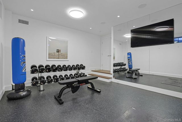 19 Overlook Road, Scarsdale, NY 10583