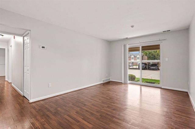 44417 Savery Drive Unit: 145, Canton, MI 48187