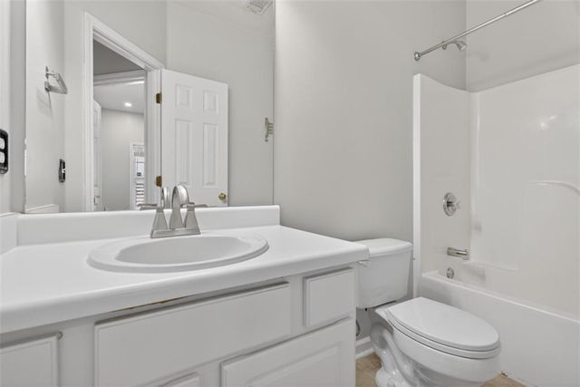 28 Stonehenge Court, Cumming, GA 30041