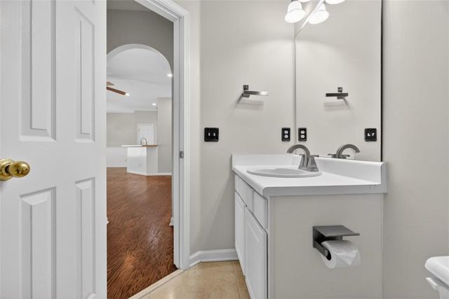 28 Stonehenge Court, Cumming, GA 30041