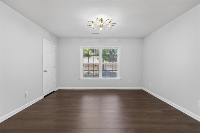 28 Stonehenge Court, Cumming, GA 30041