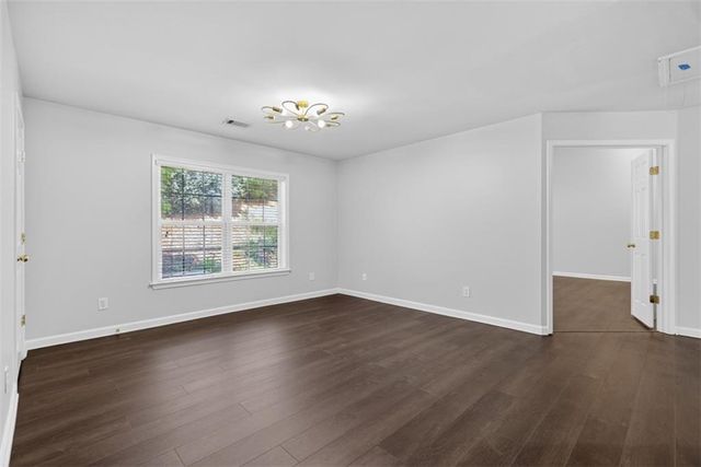 28 Stonehenge Court, Cumming, GA 30041
