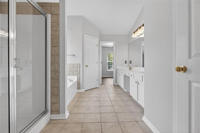 28 Stonehenge Court, Cumming, GA 30041
