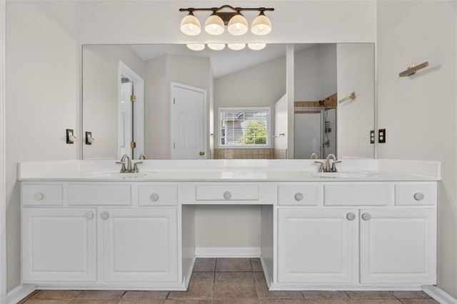 28 Stonehenge Court, Cumming, GA 30041