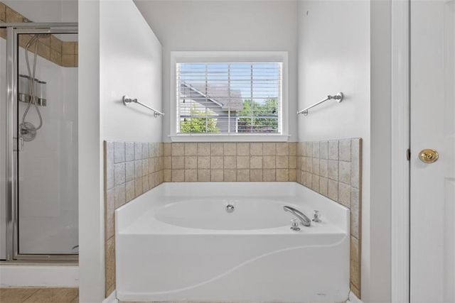 28 Stonehenge Court, Cumming, GA 30041