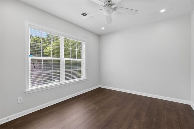 28 Stonehenge Court, Cumming, GA 30041