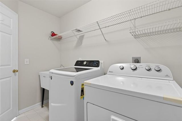 28 Stonehenge Court, Cumming, GA 30041