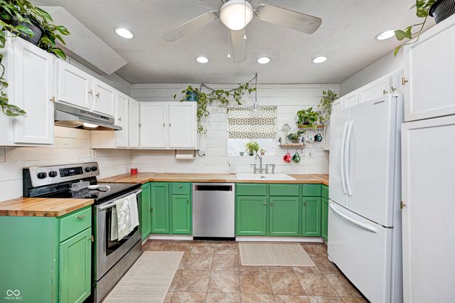 455 W Wiley Street, Greenwood, IN 46142