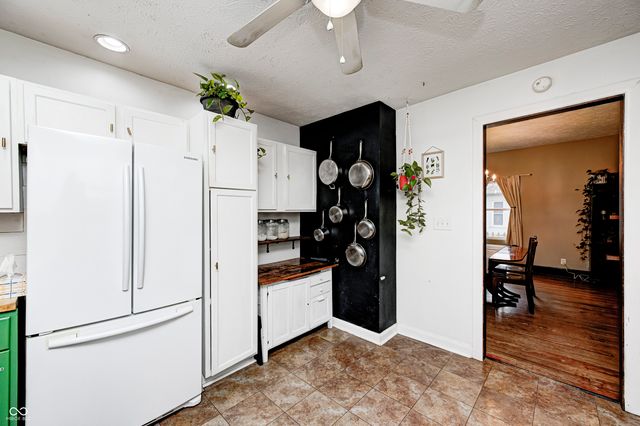 455 W Wiley Street, Greenwood, IN 46142