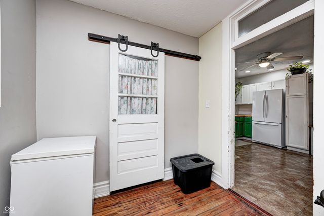 455 W Wiley Street, Greenwood, IN 46142