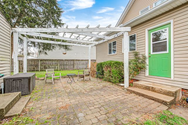 455 W Wiley Street, Greenwood, IN 46142