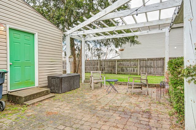 455 W Wiley Street, Greenwood, IN 46142