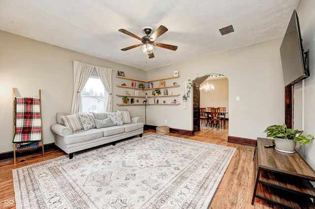 455 W Wiley Street, Greenwood, IN 46142