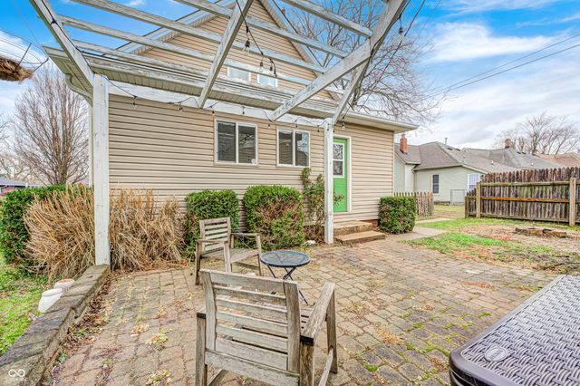 455 W Wiley Street, Greenwood, IN 46142