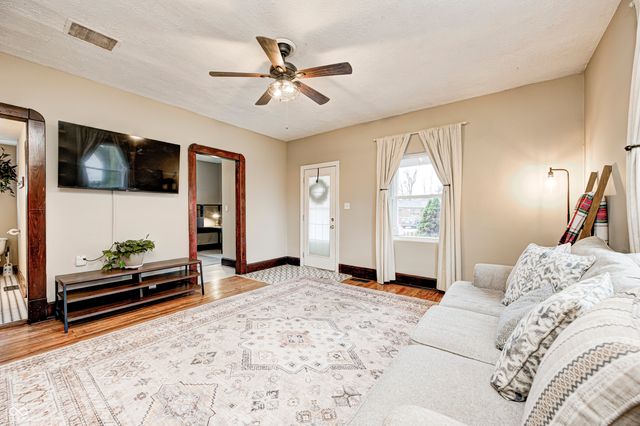 455 W Wiley Street, Greenwood, IN 46142