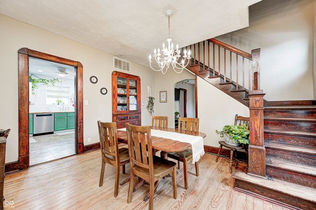 455 W Wiley Street, Greenwood, IN 46142