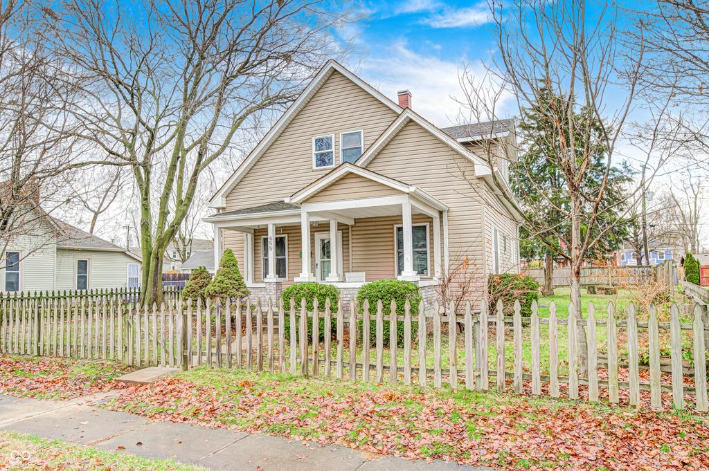 455 W Wiley Street, Greenwood, IN 46142