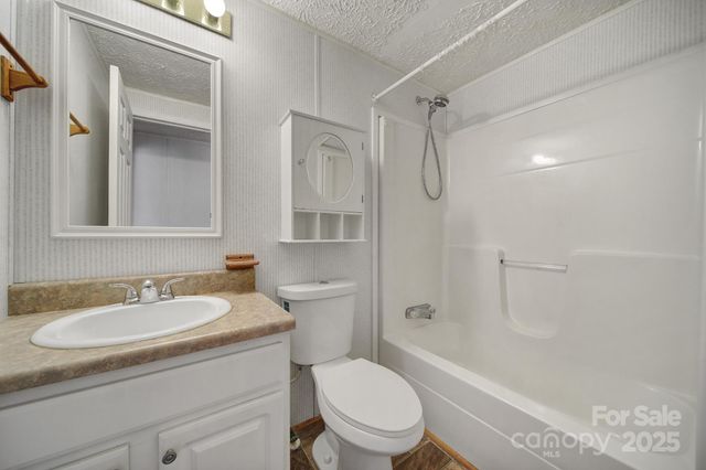 2236 White Heron Road, Liberty Hill, SC 29704