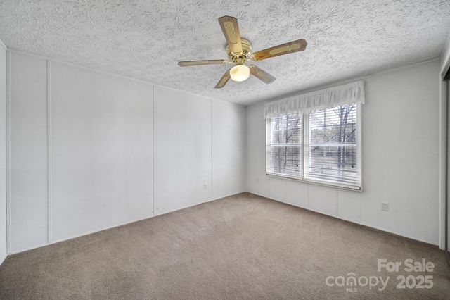 2236 White Heron Road, Liberty Hill, SC 29704