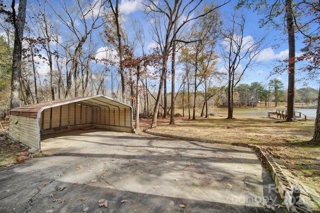 2236 White Heron Road, Liberty Hill, SC 29704