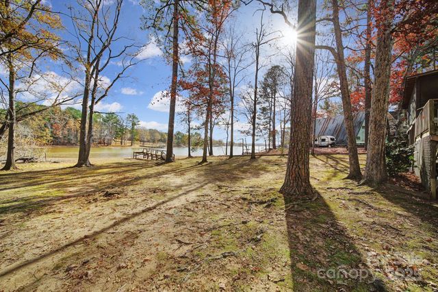 2236 White Heron Road, Liberty Hill, SC 29704