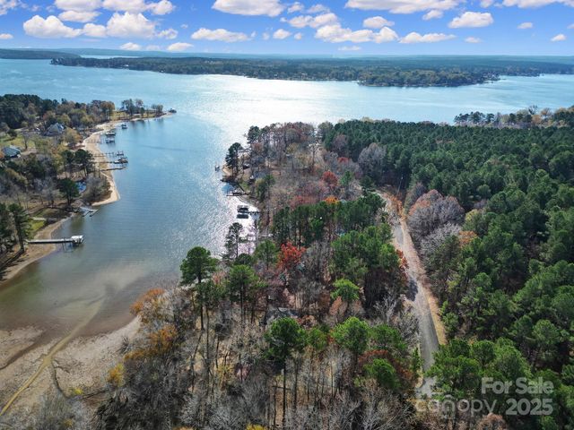 2236 White Heron Road, Liberty Hill, SC 29704