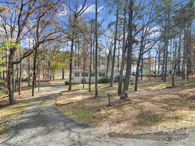 2236 White Heron Road, Liberty Hill, SC 29704