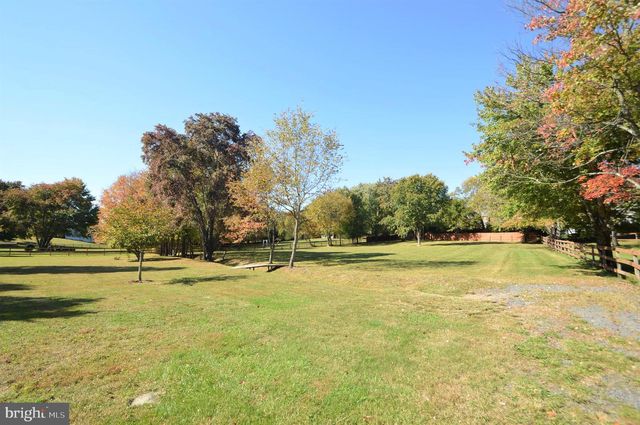 12614 OXON RD, Herndon, VA 20171