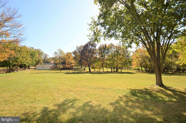 12614 OXON RD, Herndon, VA 20171