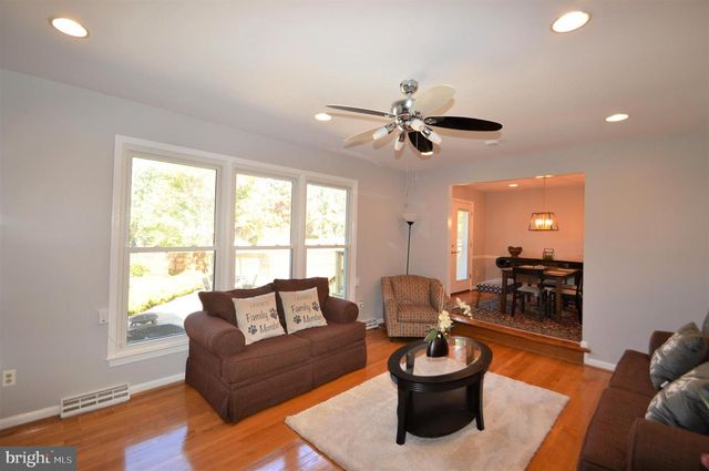 12614 OXON RD, Herndon, VA 20171