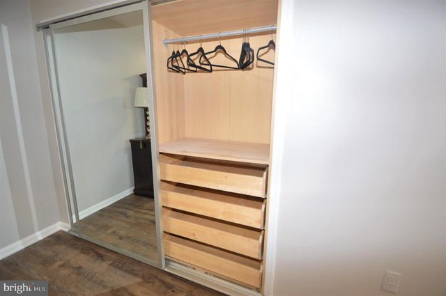 12614 OXON RD, Herndon, VA 20171