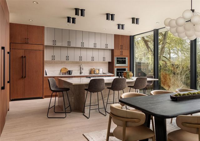 915 Columbus ST, Austin, TX 78704