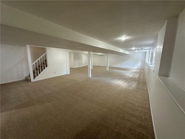 2405 SW Stone Bridge Circle, Lee's Summit, MO 64082