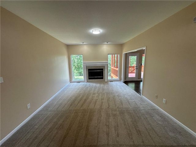 2405 SW Stone Bridge Circle, Lee's Summit, MO 64082