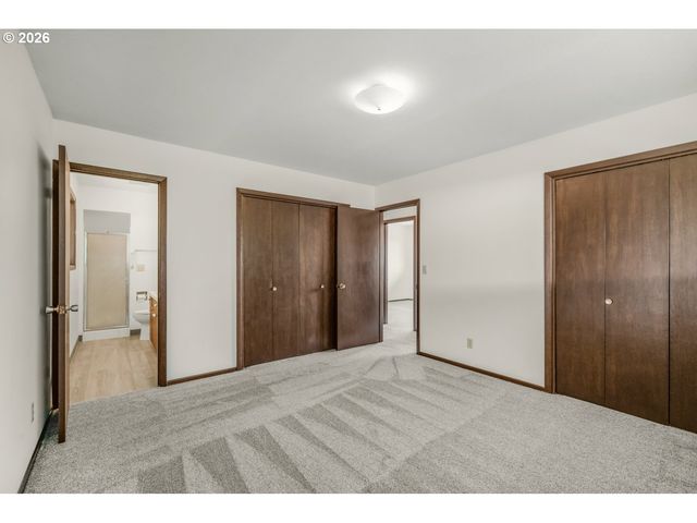 31077 Sw LAURELVIEW Rd, Hillsboro, OR 97123