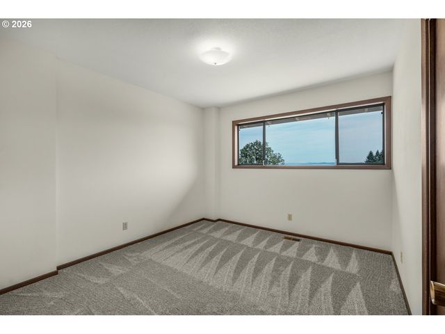 31077 Sw LAURELVIEW Rd, Hillsboro, OR 97123